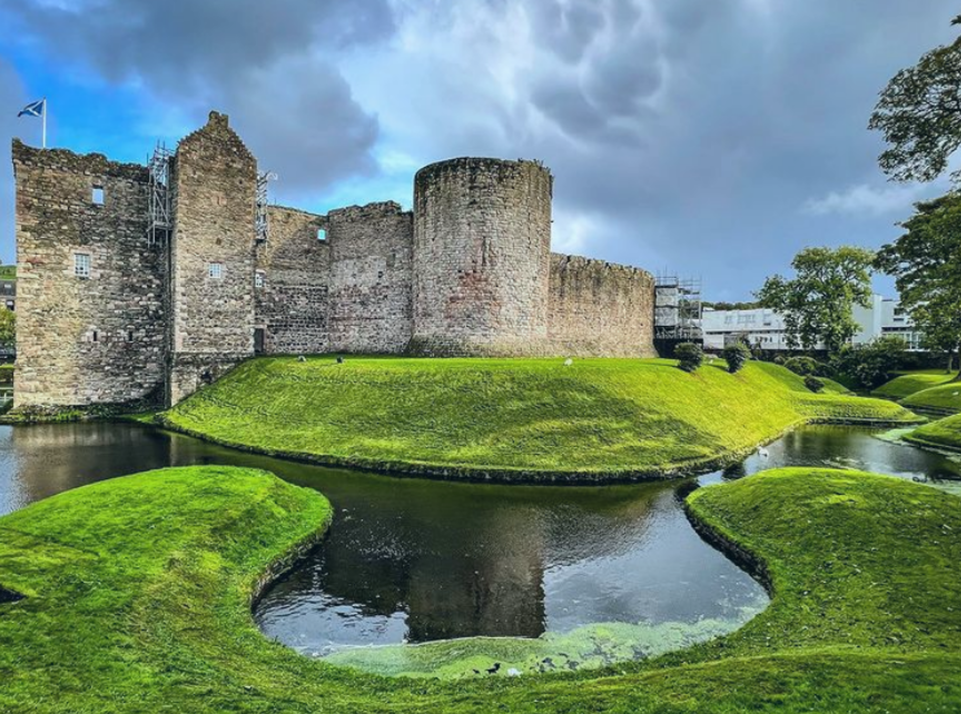 Background image - Rothesay Castle (1)