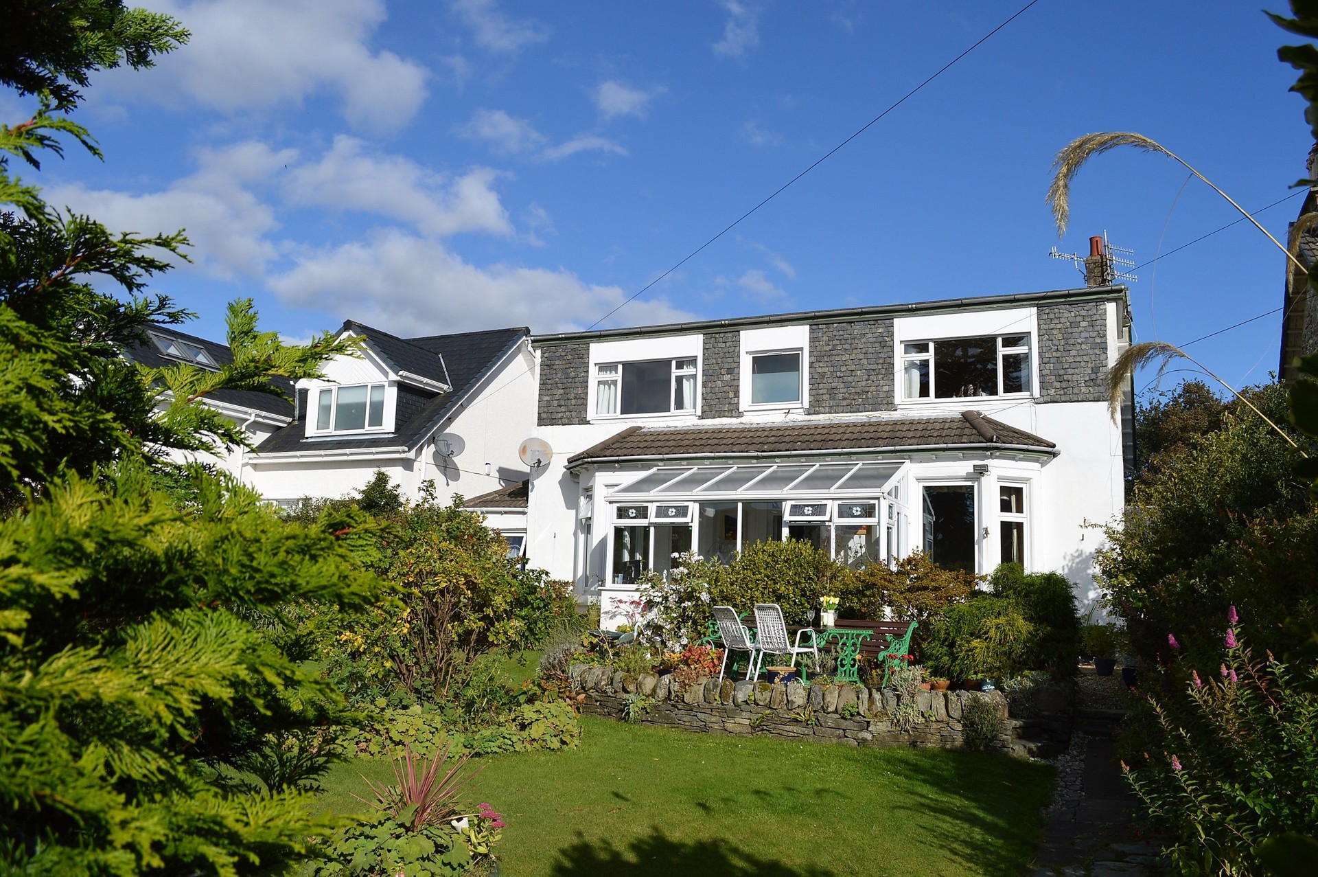 Background image - Property image