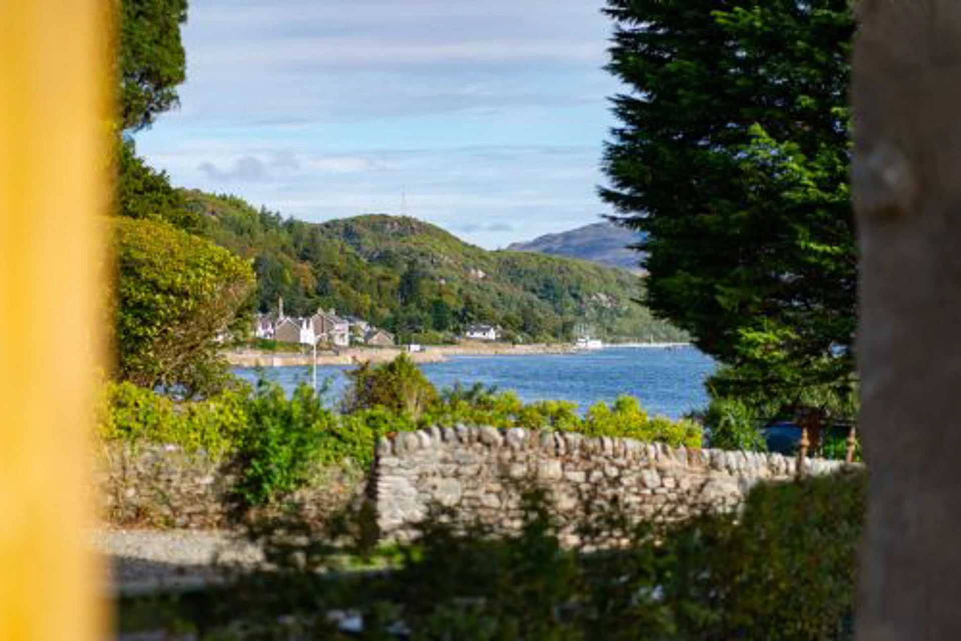 The Hollies, Tighnabruaich Image 1