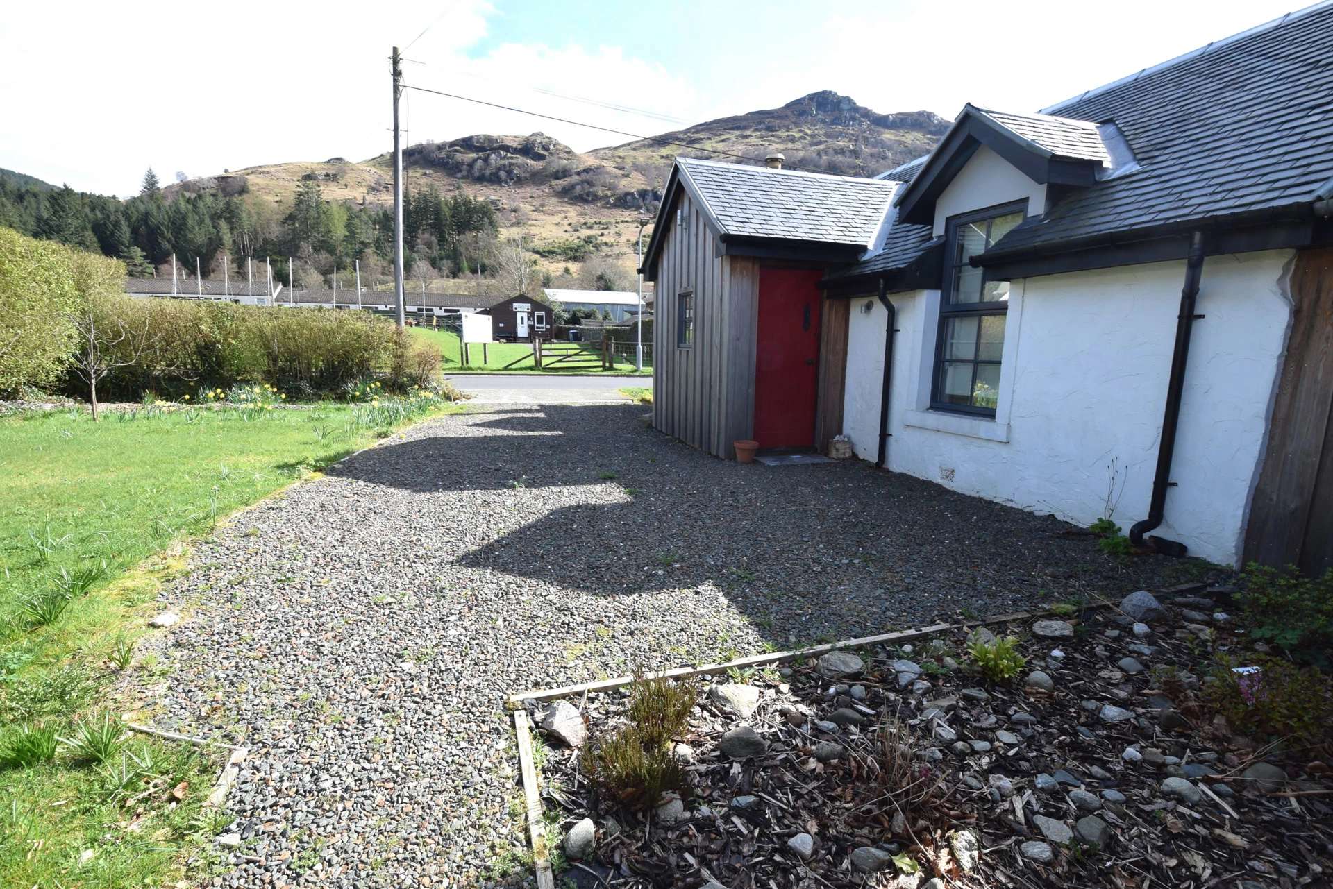 Arivean Cottage Image 1