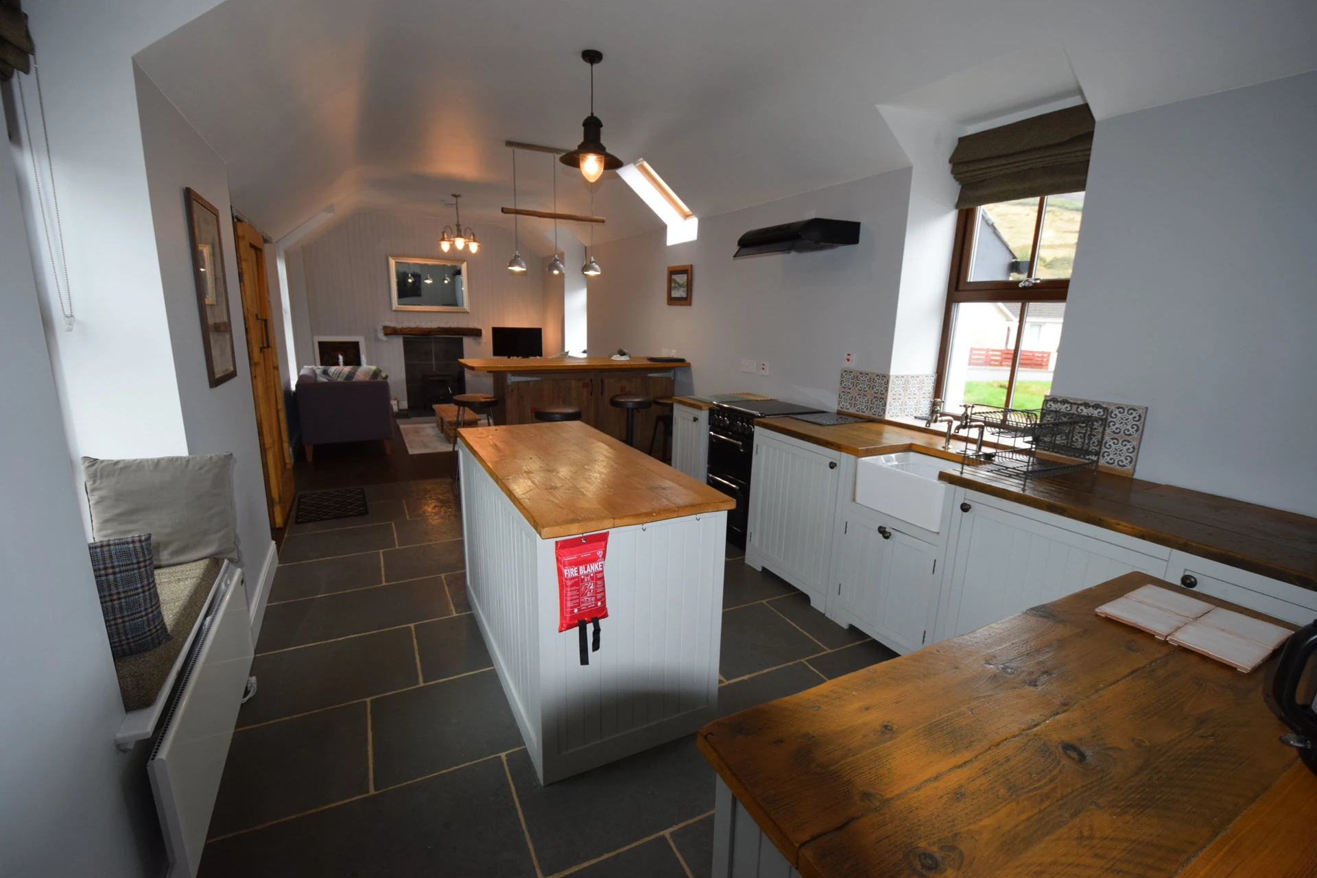 Arivean Cottage Image 1
