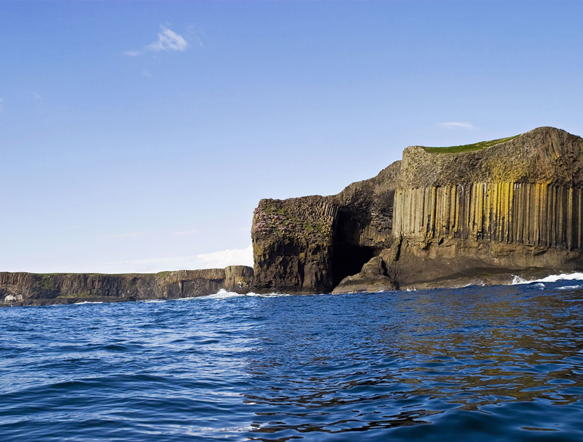 Background image - Staffa Island