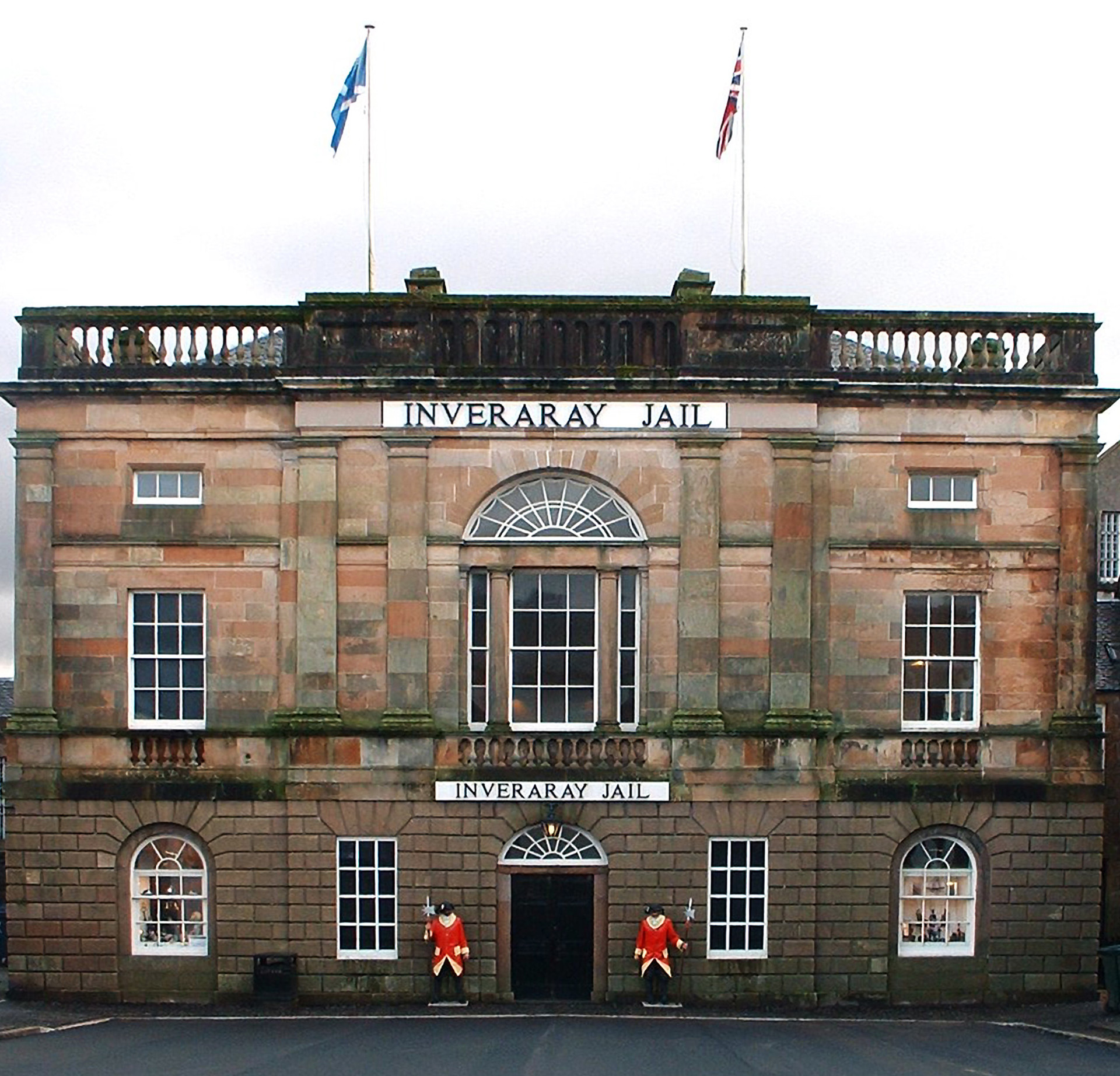 Background image - inveraray_jail_front_.jpg