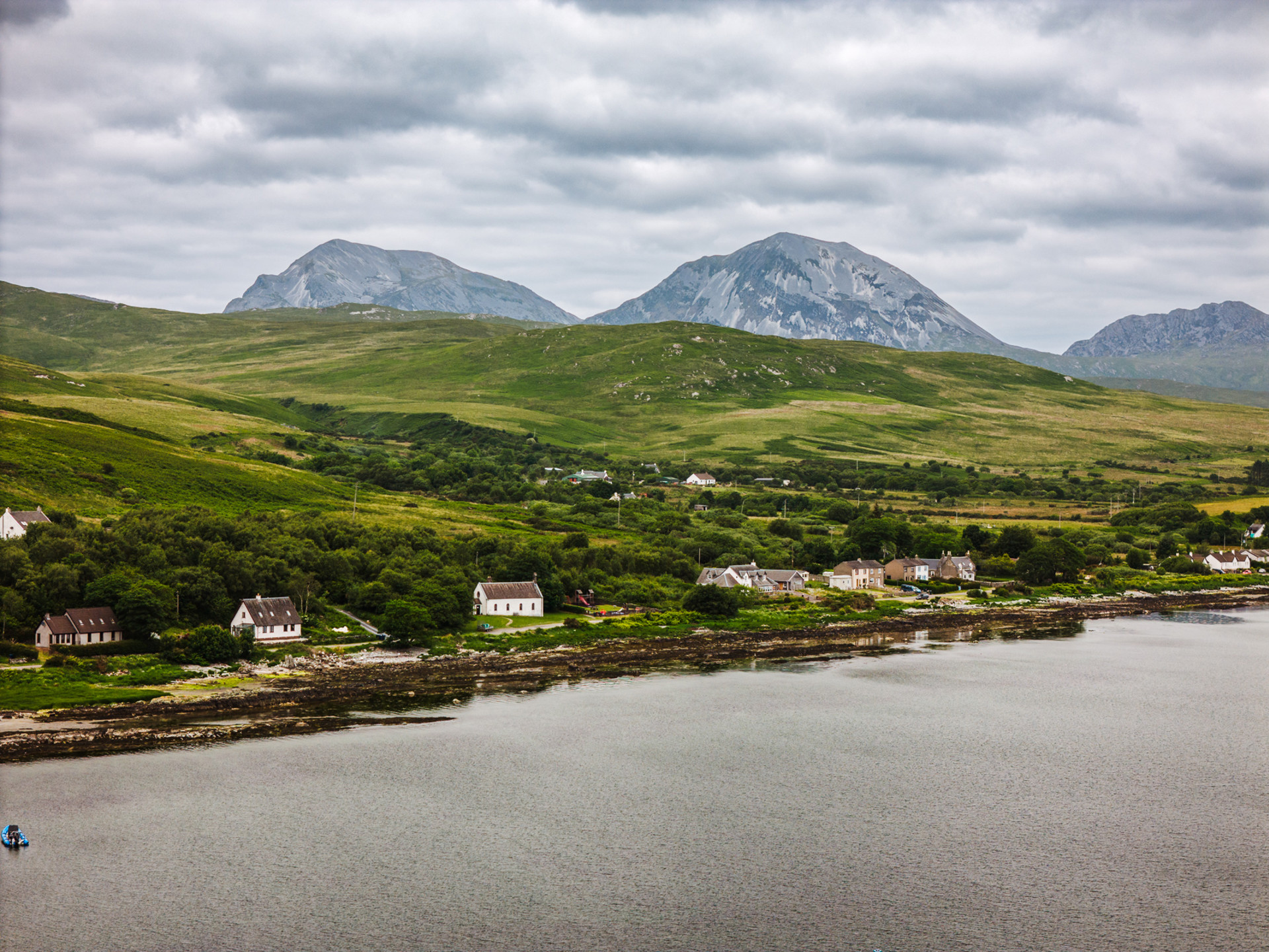 Background image - Jura 2 Social Res 042