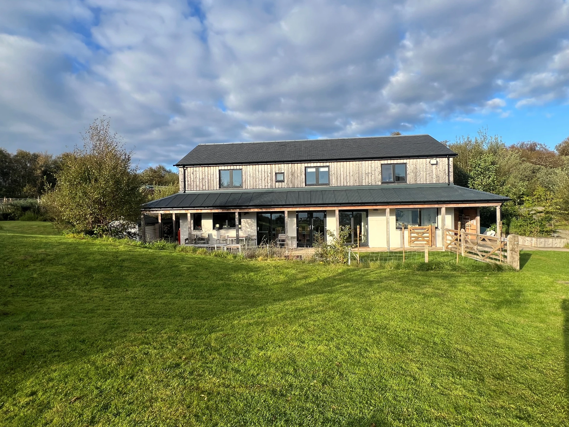 Background image - southqueensferryqfcrossing-roadbridge2.jpg