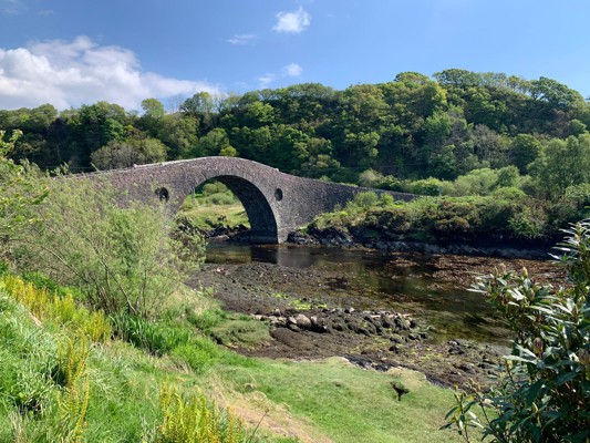 Kelpie Media Bridge Over The Atlantic X 3, Seil