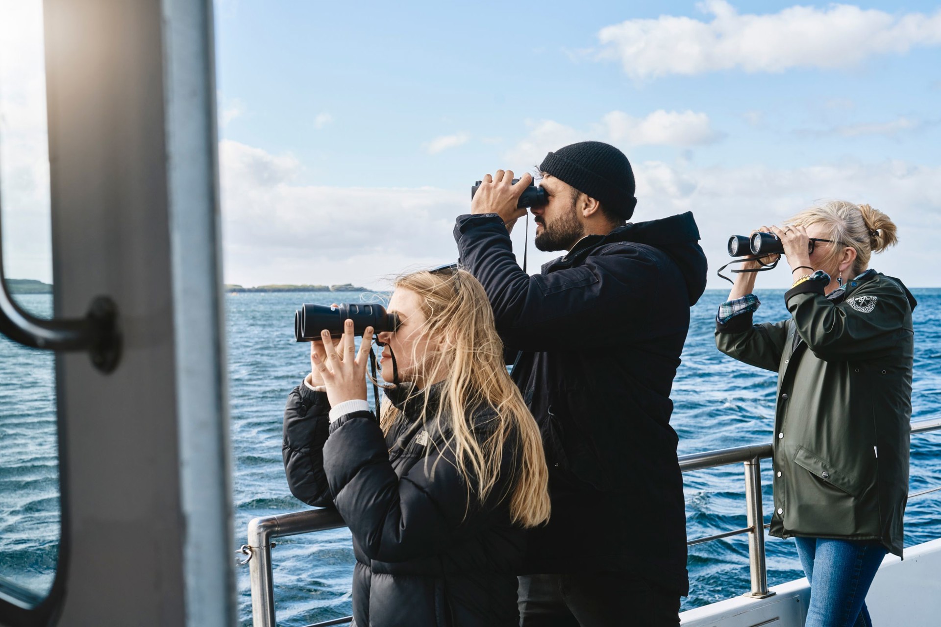 Background image - Islay Sea Adventures Sightseeing