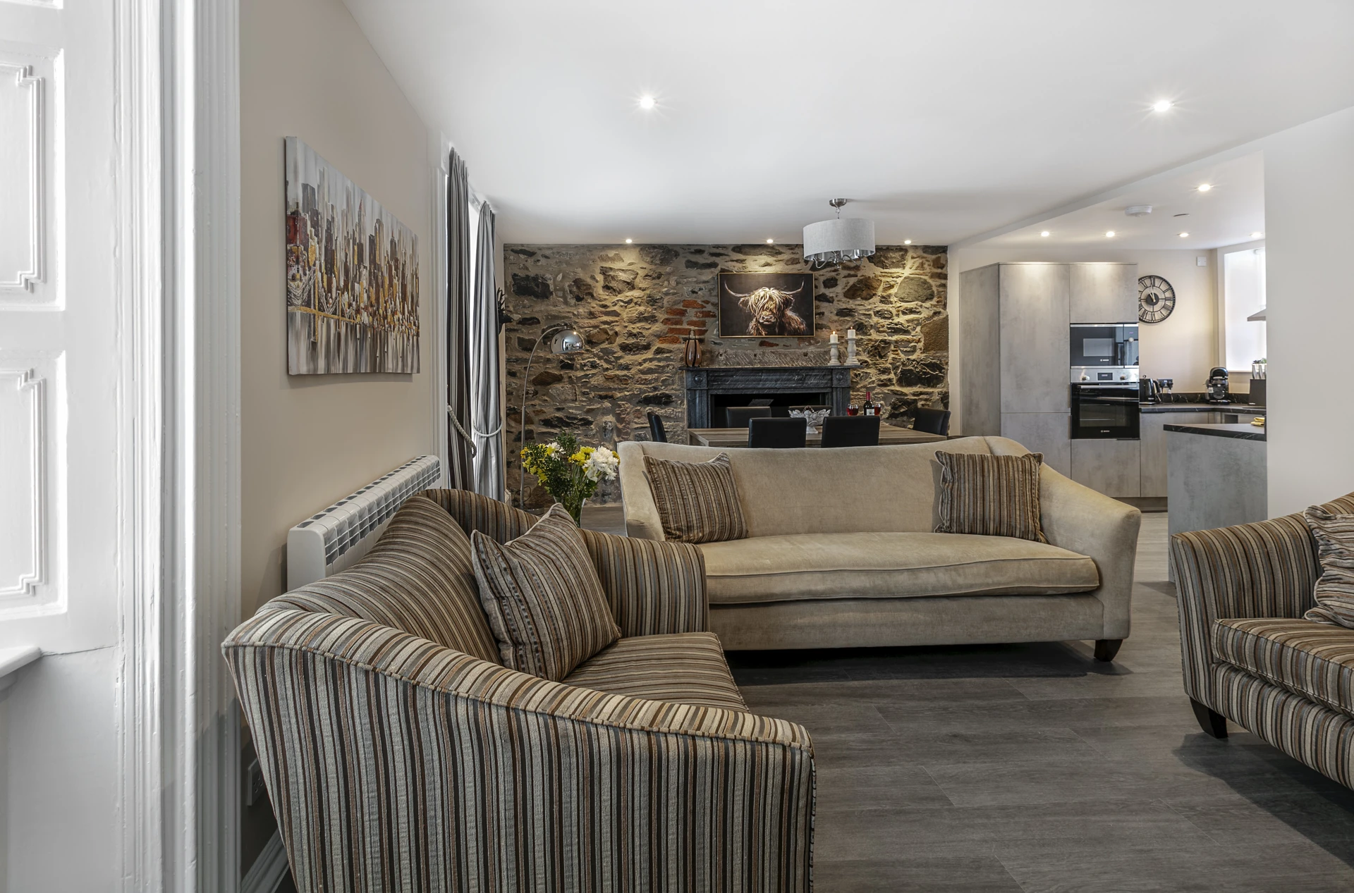 scalpsie_living_room_.jpg