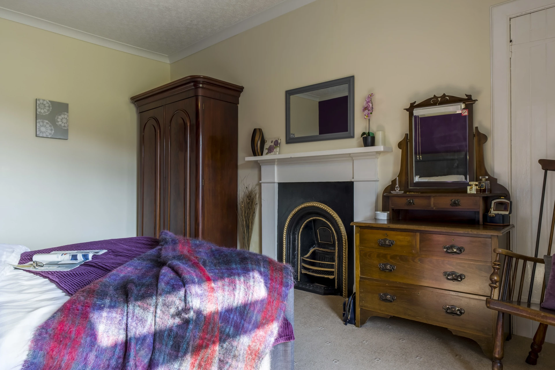 shemore_master_bedroom.jpg