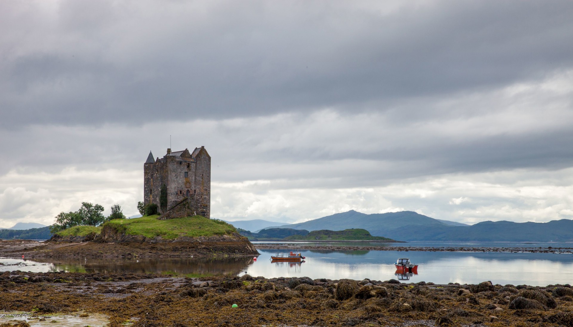 Background image - Stalker Castle