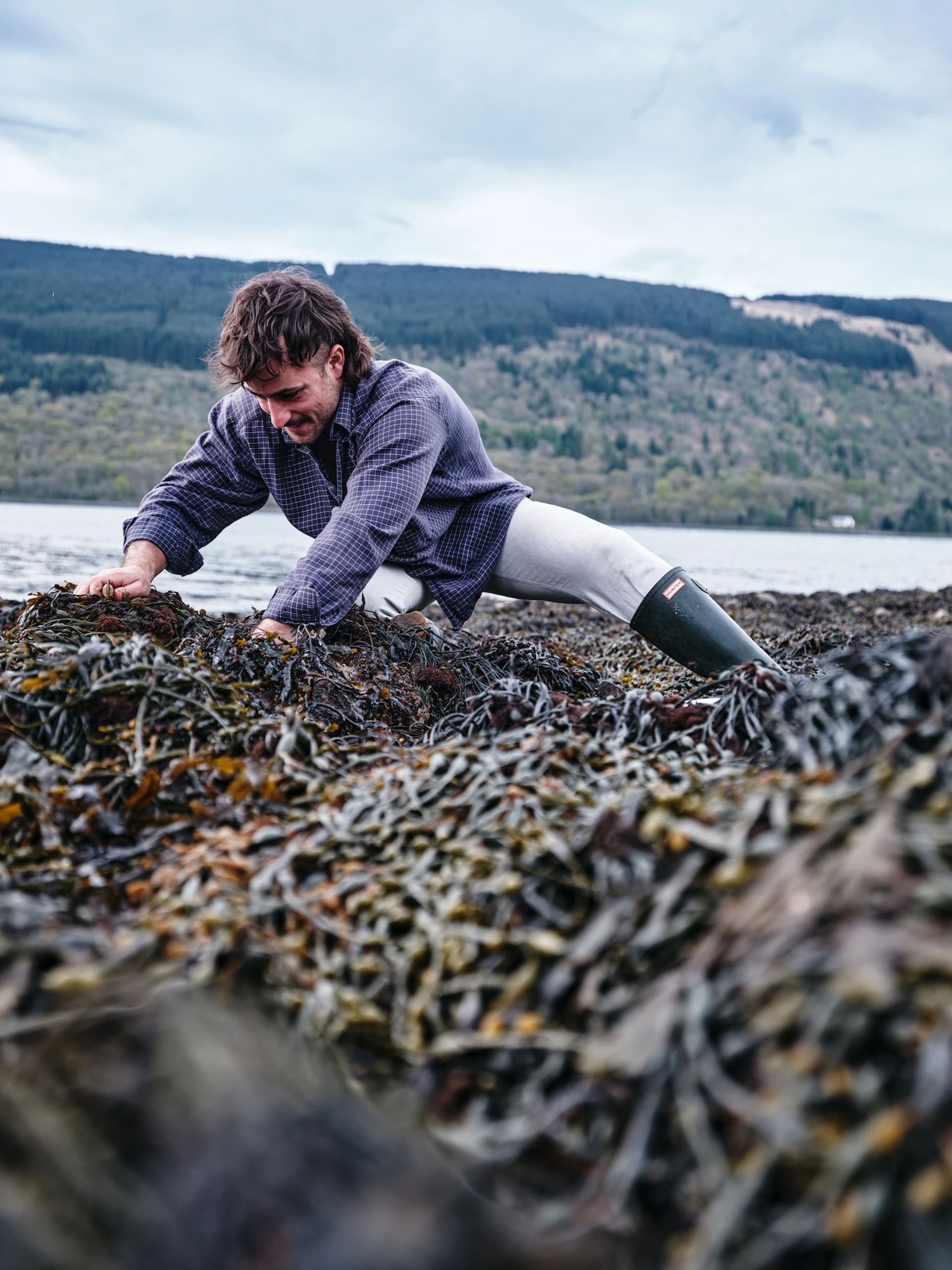 wild_kabn_kitchen-_foraging_sea_kelp.jpg