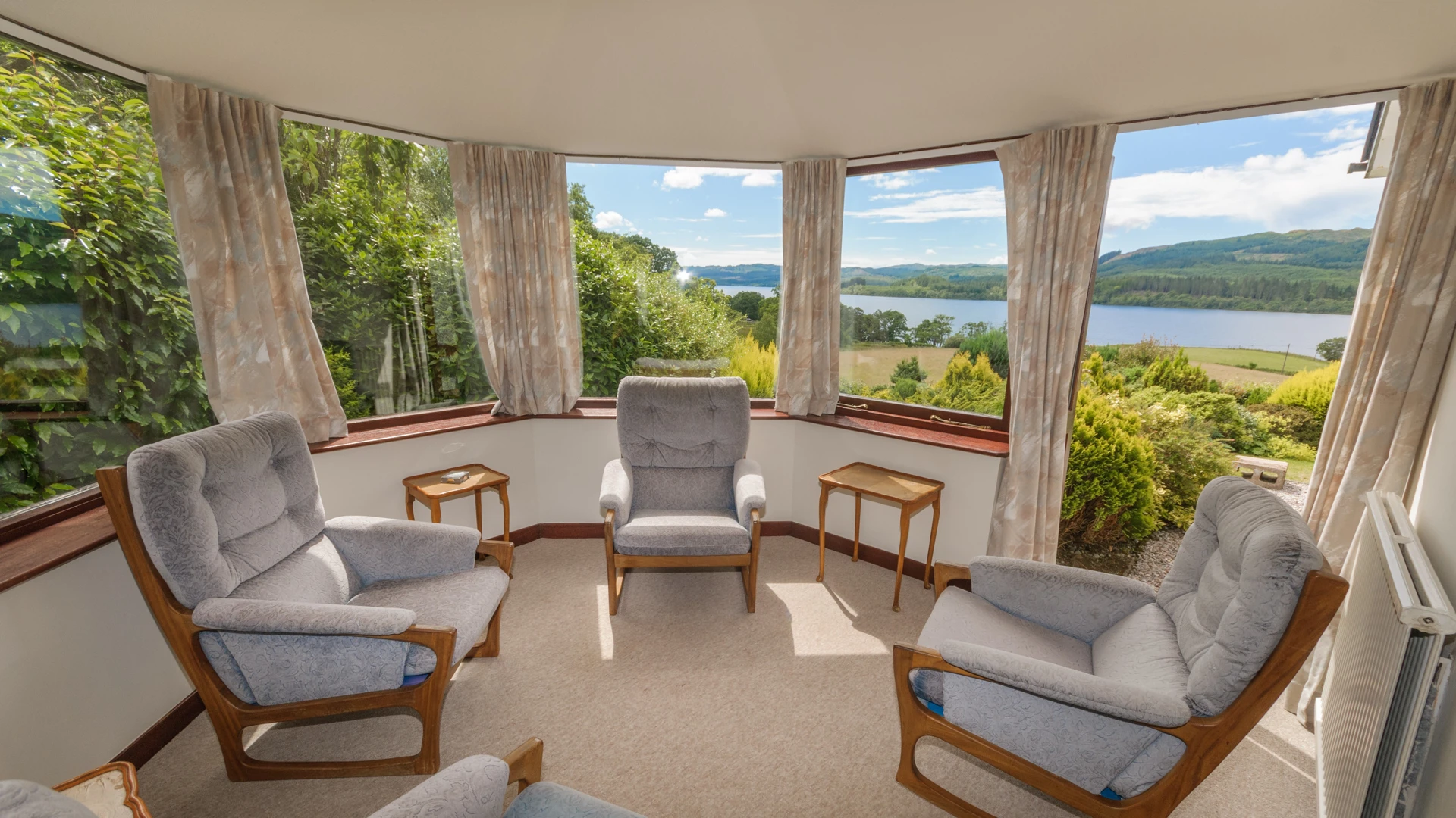 Barr Beithe Upper Sunroom With Access To Garden 2