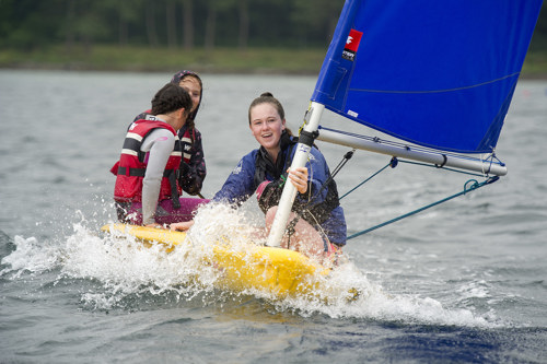 The Tighnabruaich sailing school runs courses for all levels.