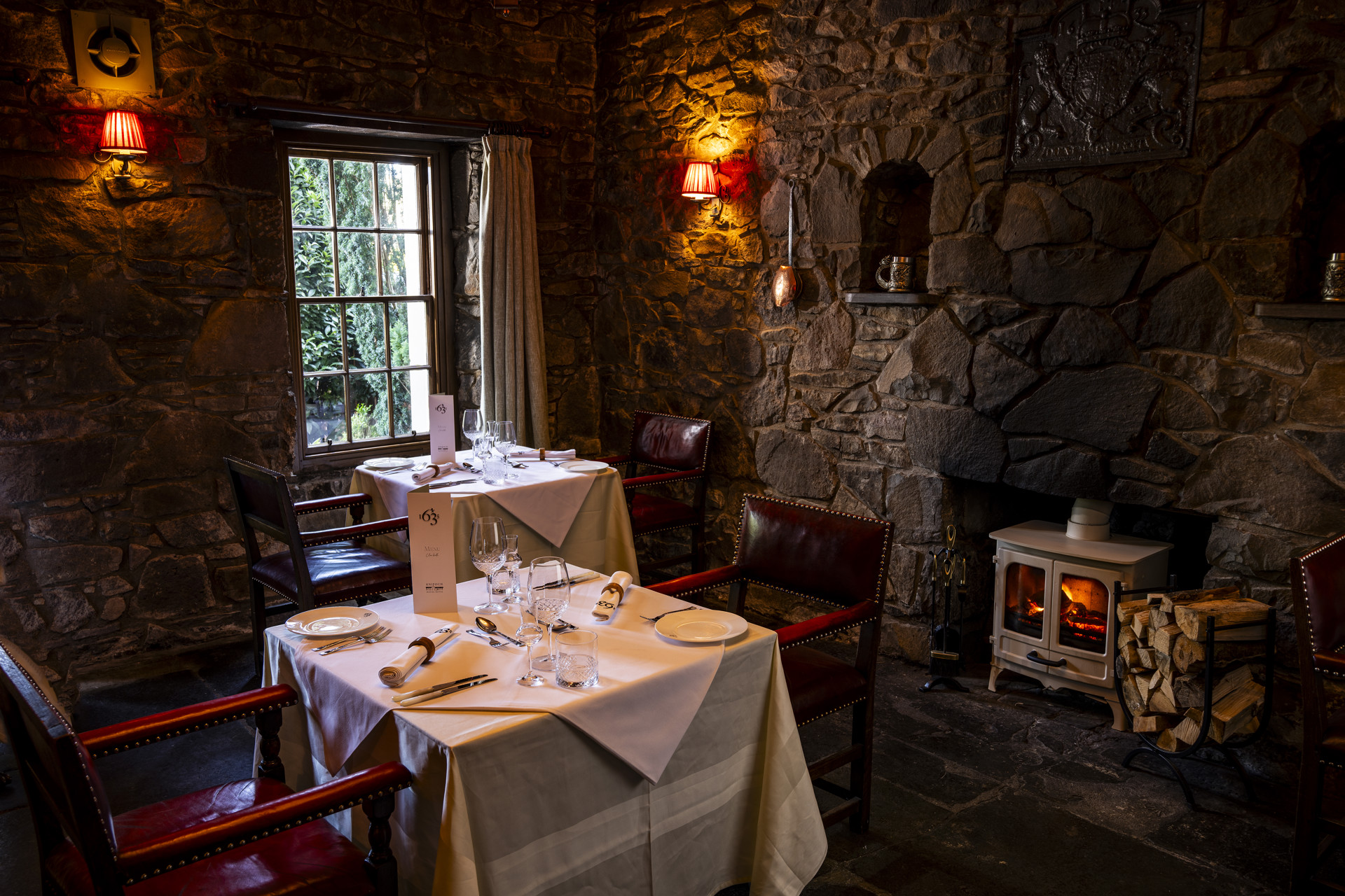 Background image - 1635 Restaurant Knipoch House Hotel