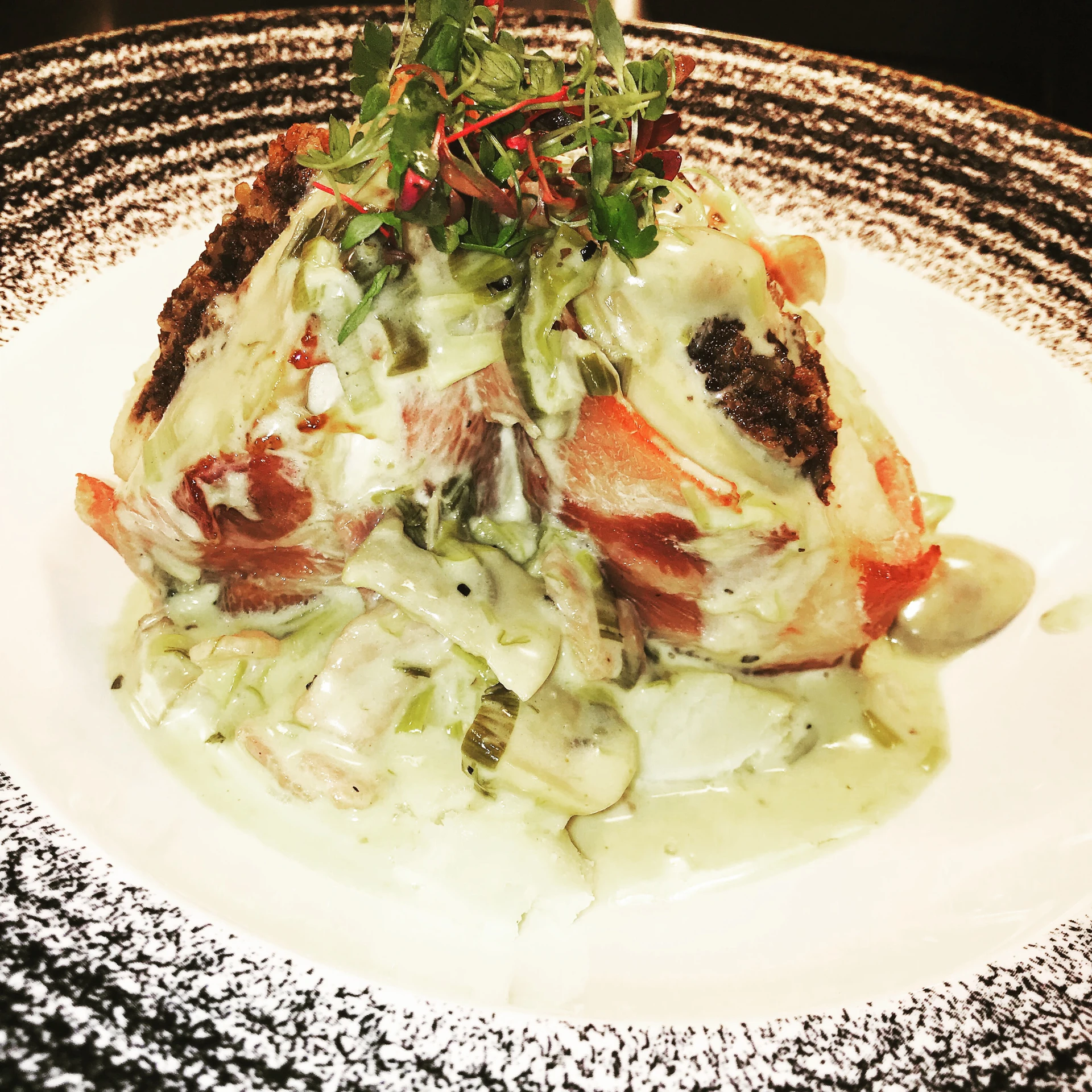 chicken_stuffed_haggis_rapped_in_bacon_7.jpg