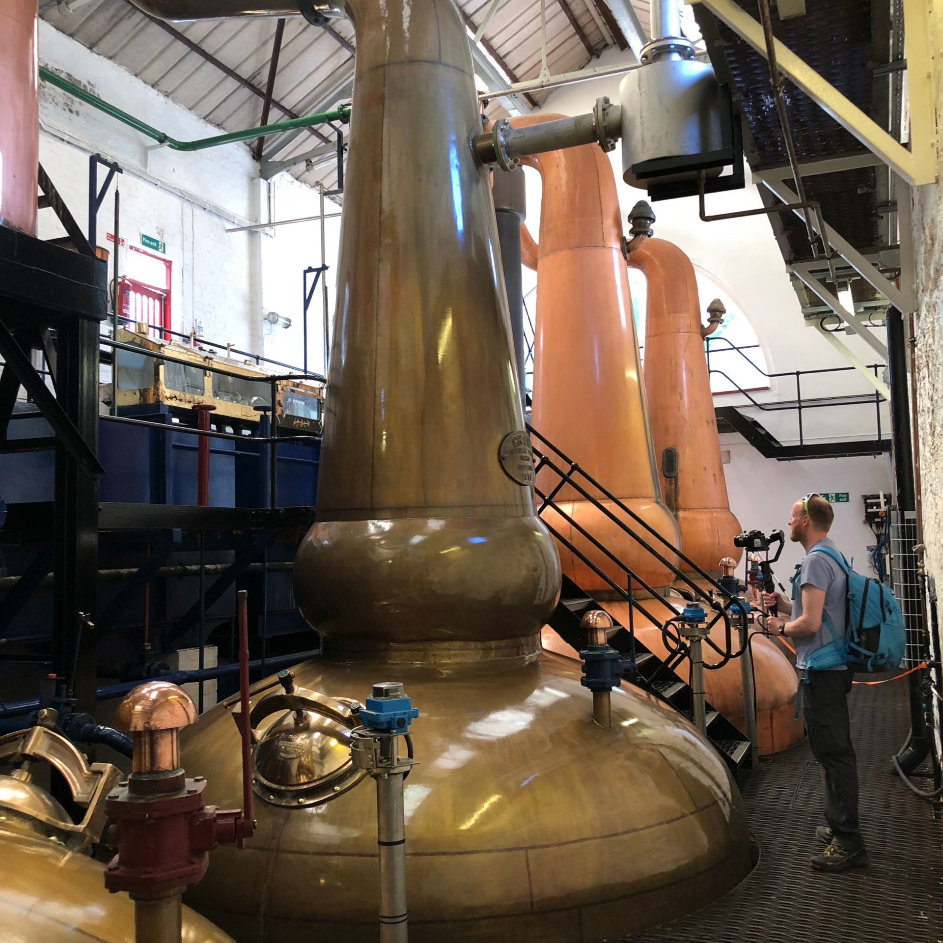Background image - Tobermory Distillery