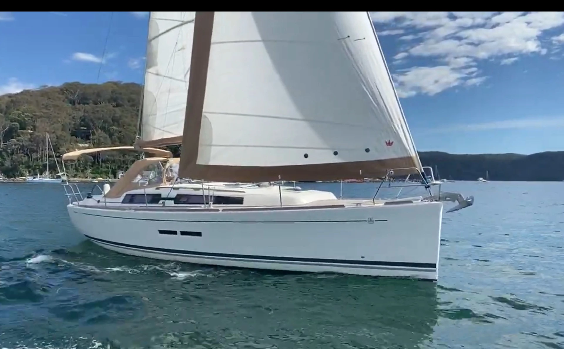 Dufour375 2