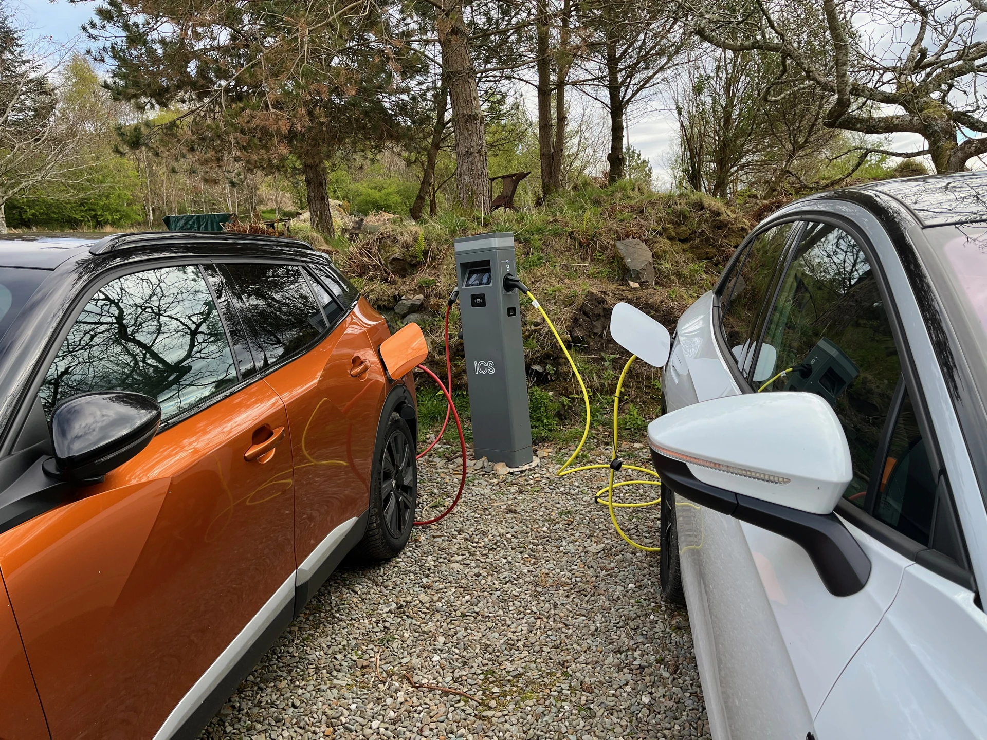 ev_charger2.jpeg