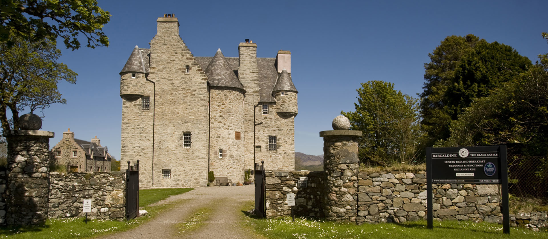 Background image - barcaldine_castle_banner.jpg