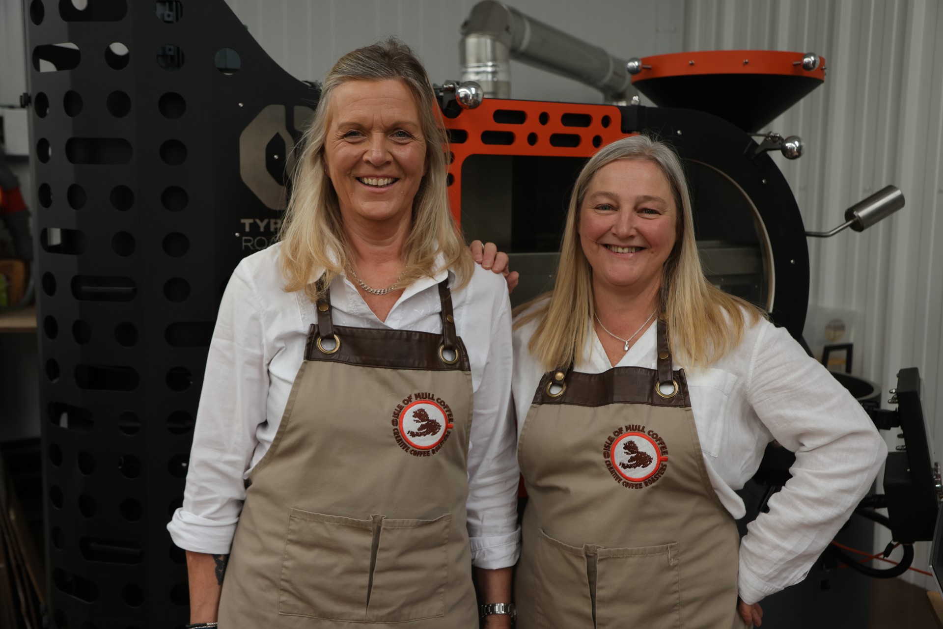 Background image - susanne_and_nicki.jpg