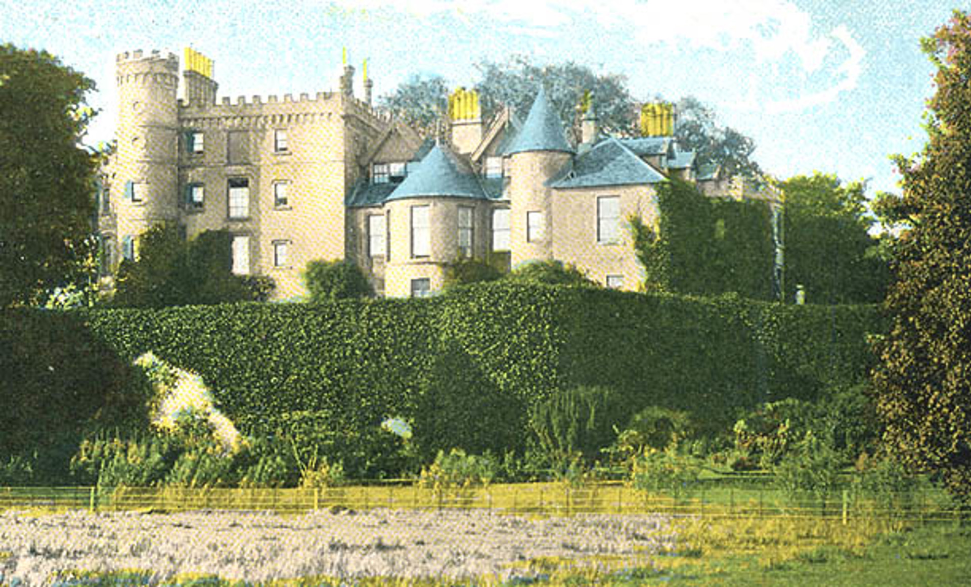 Background image - Ardencaple Castle 2