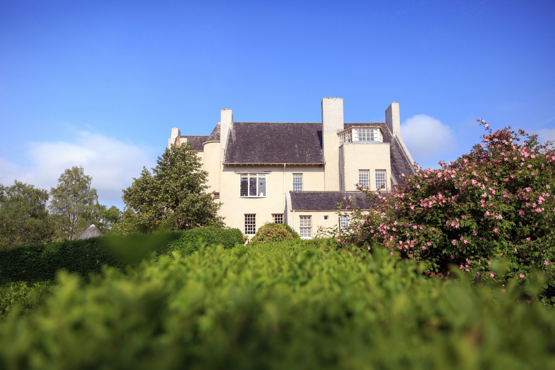 Background image - Mackintosh Hill House Helensburgh