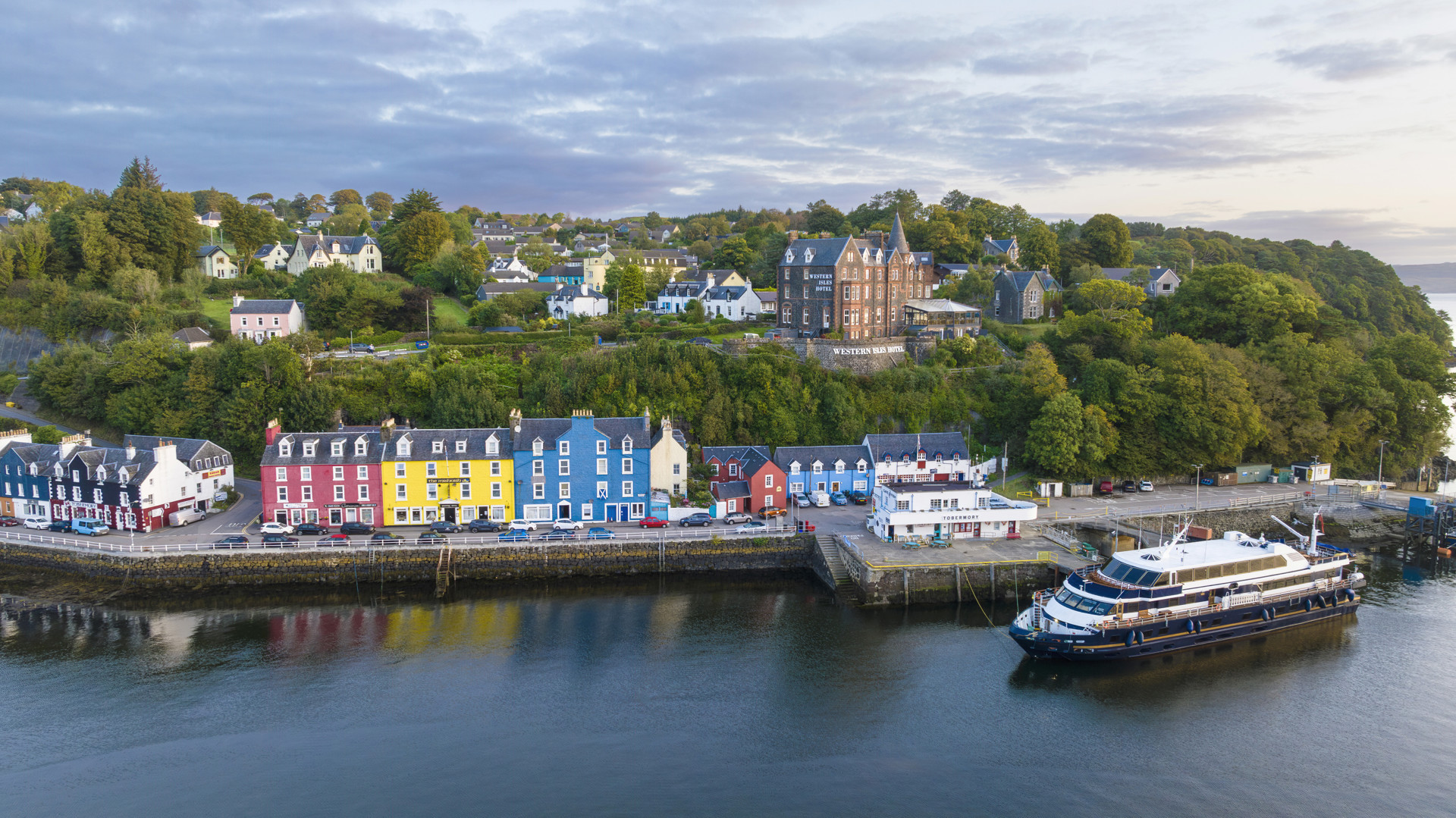 336540 Tobermory On The Isle Of Mull VS Kenny Lam