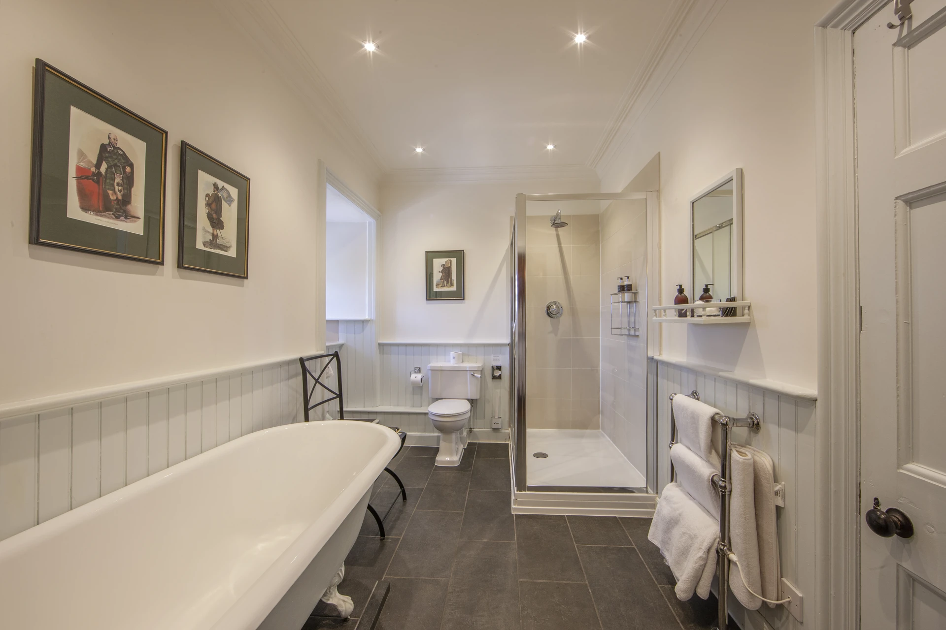 Breadalbane Bathroom (002)