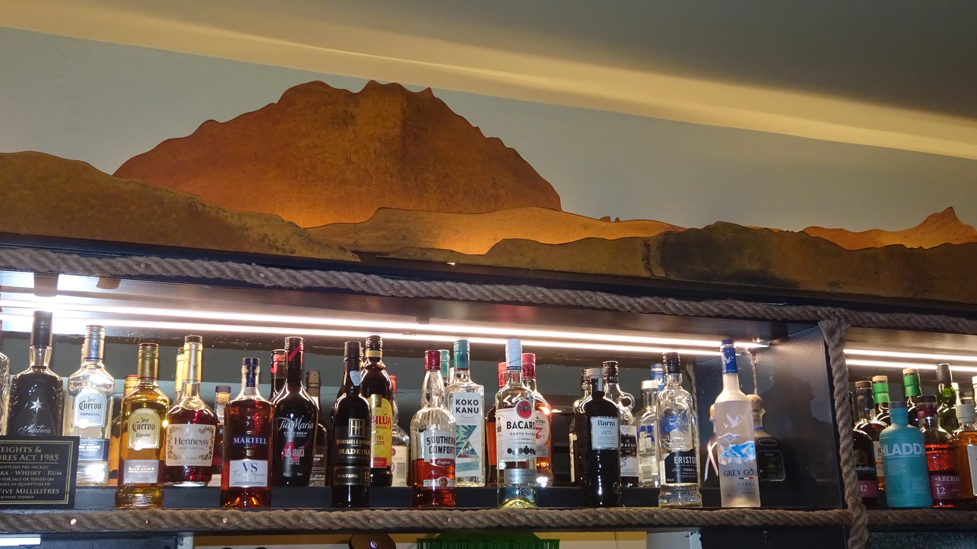 drinks_photo_loti.jpg