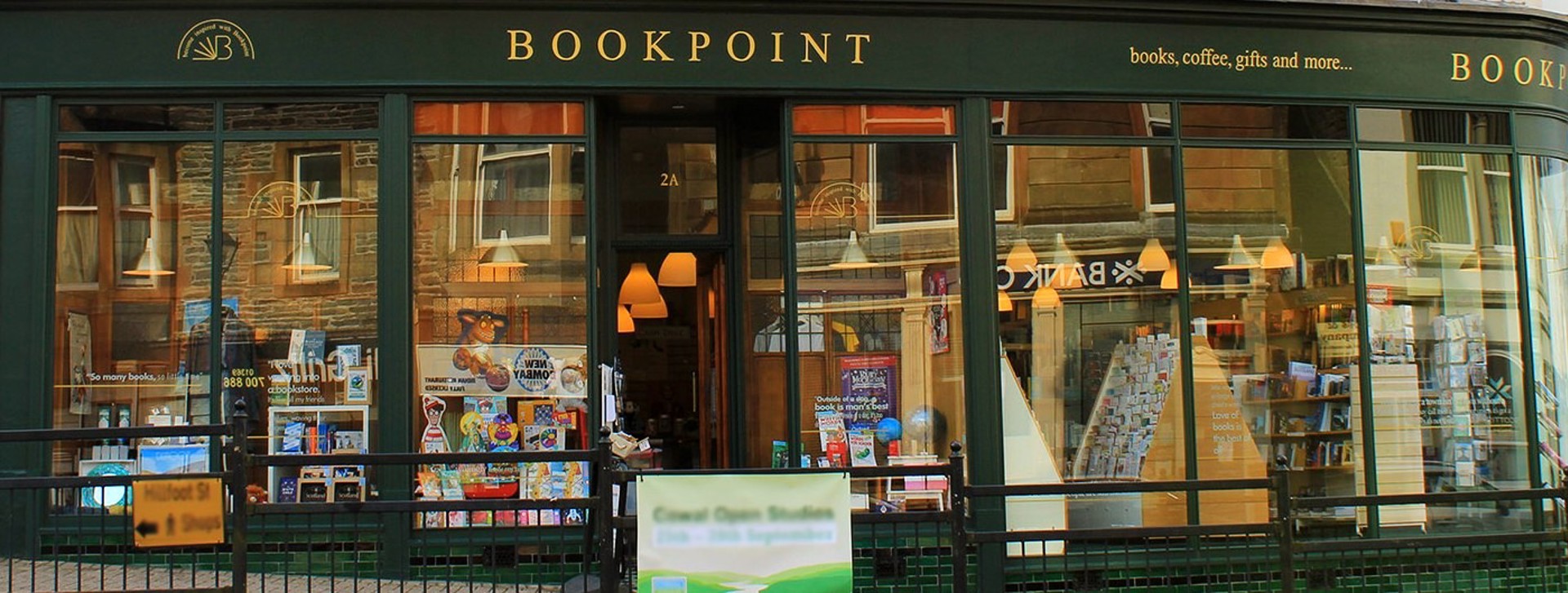 Background image - bookpoint.jpg