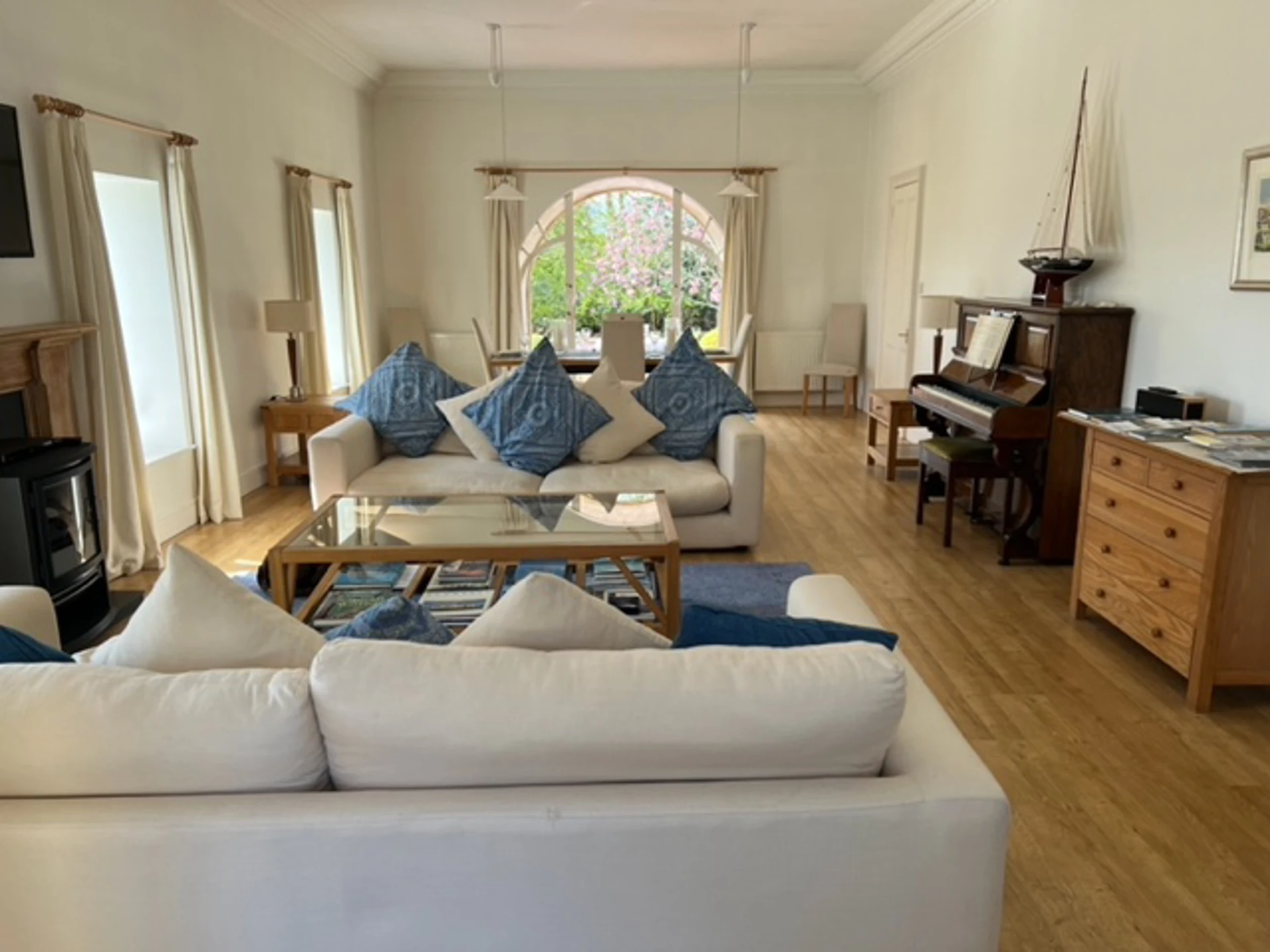 Coach House5