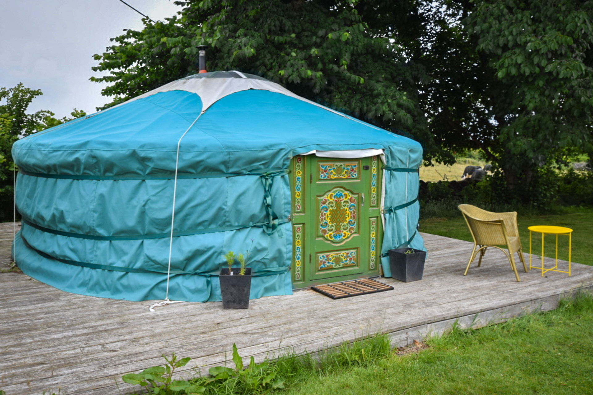 Background image - The Yurt