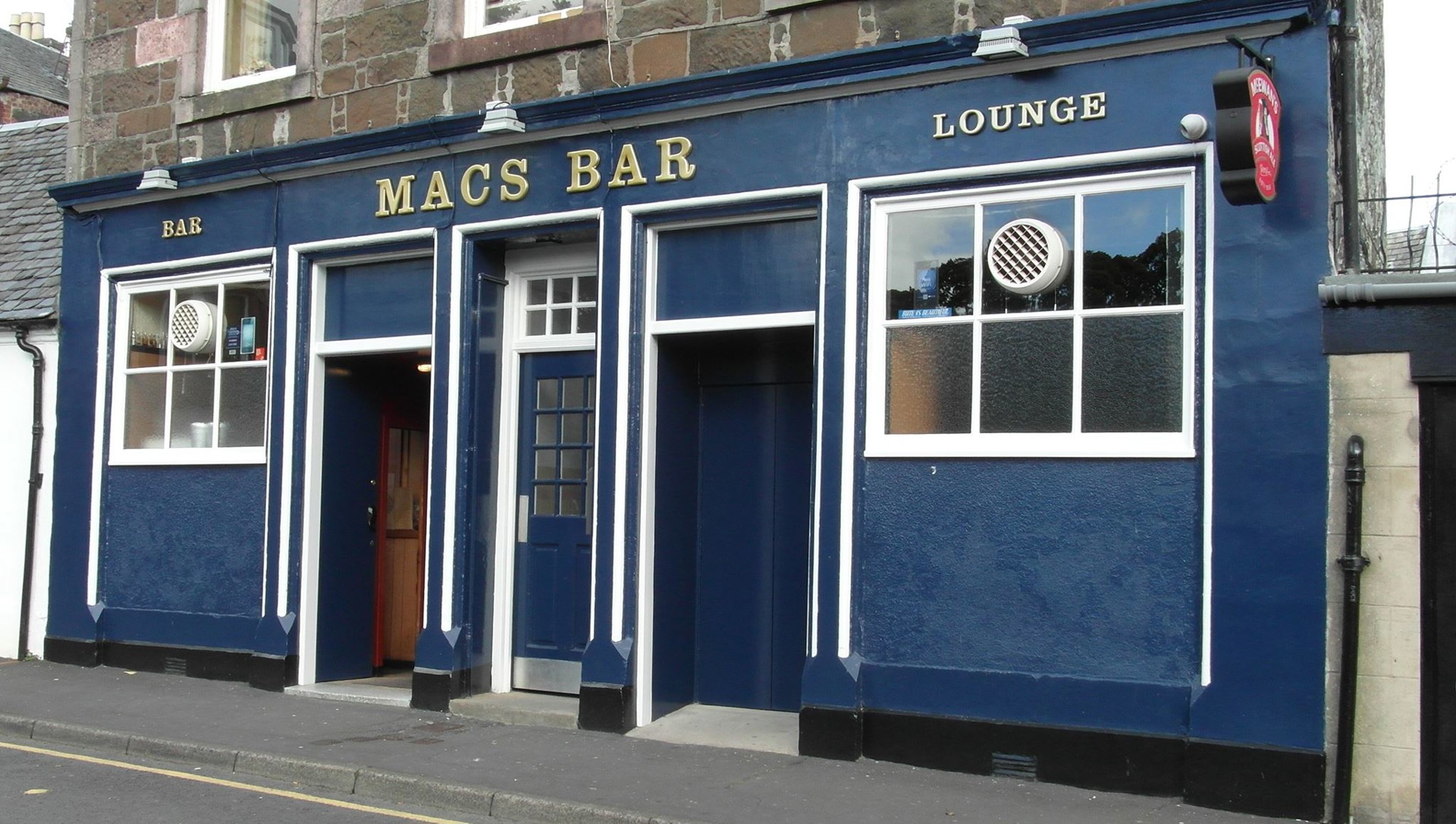 Background image - Macs Bar