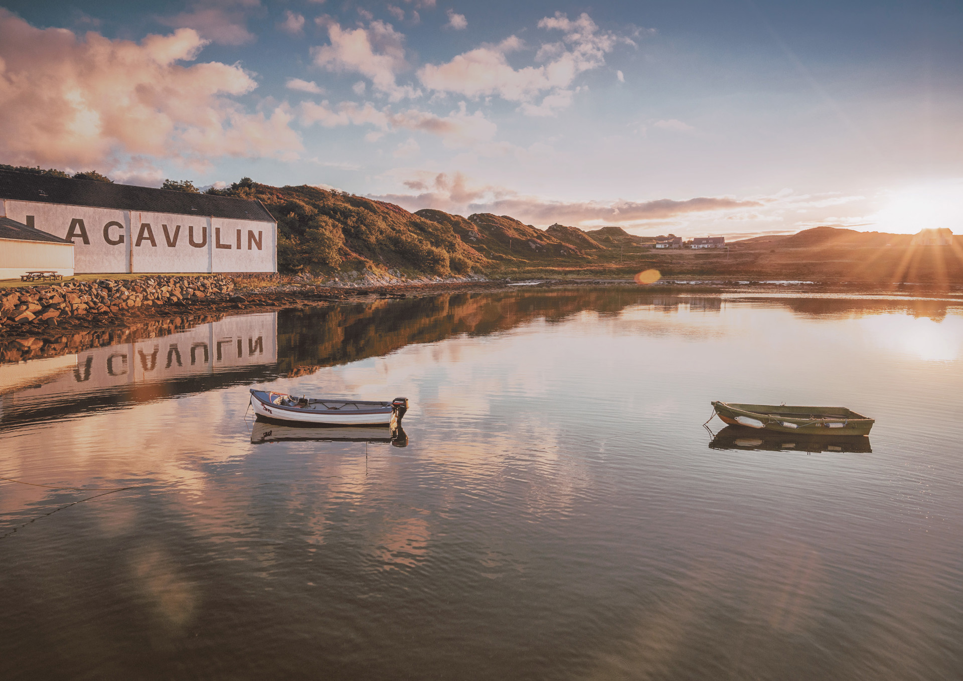 Background image - cod_lagavulin_distillery.jpg