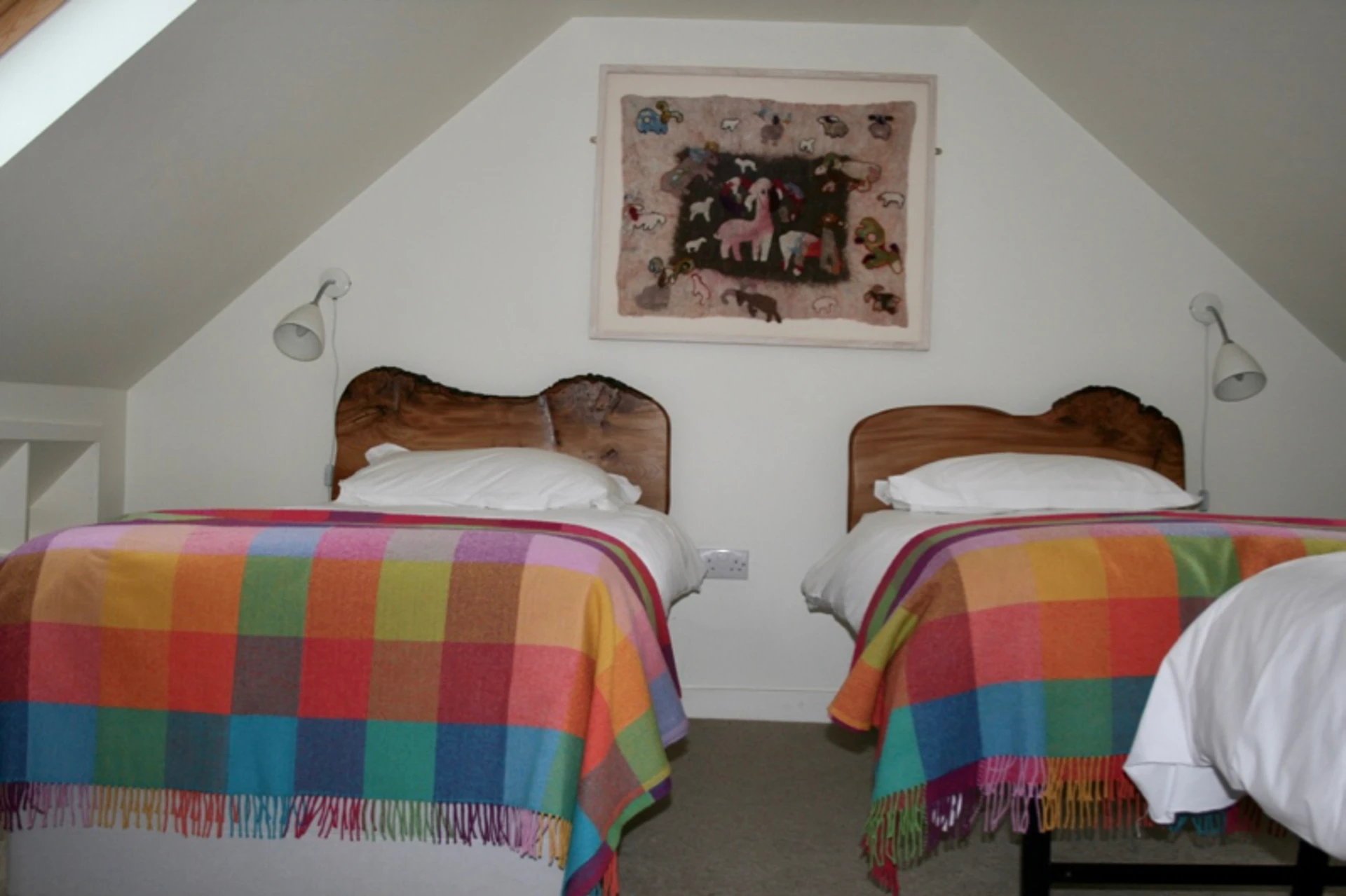 4th_bedroom1_lerigoligan.jpg