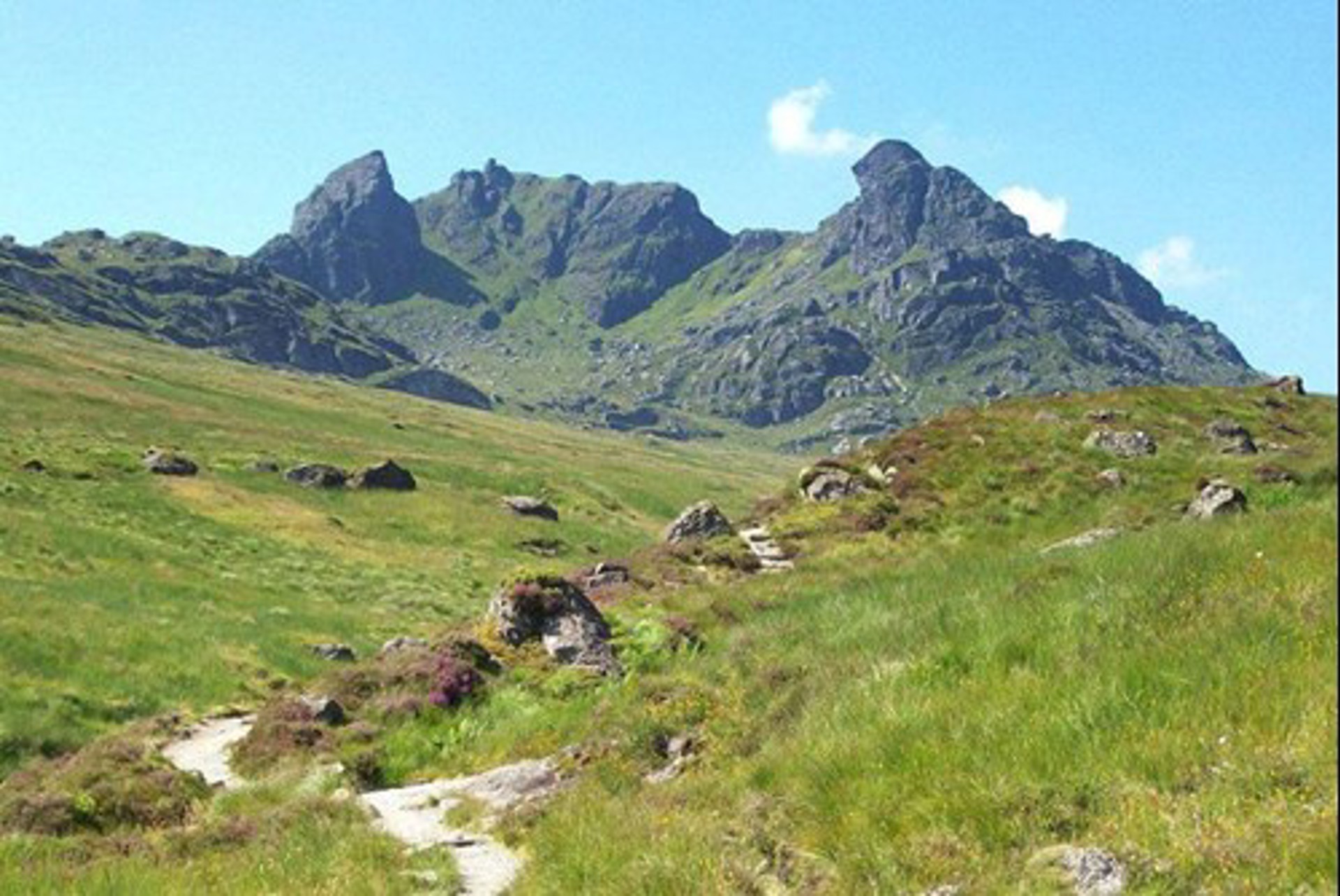 Background image - Cowal Way Cobbler Arrochar