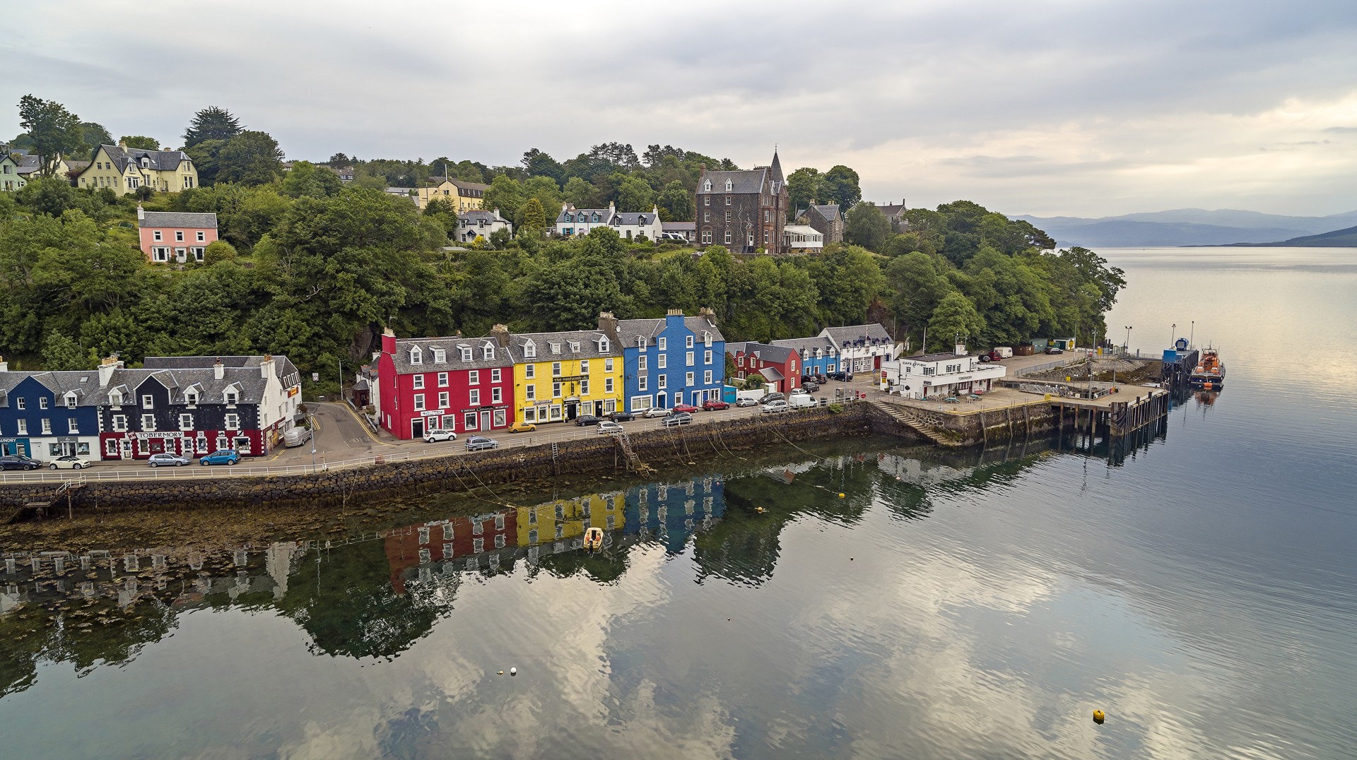 Background image - Visitscotland Tobermory