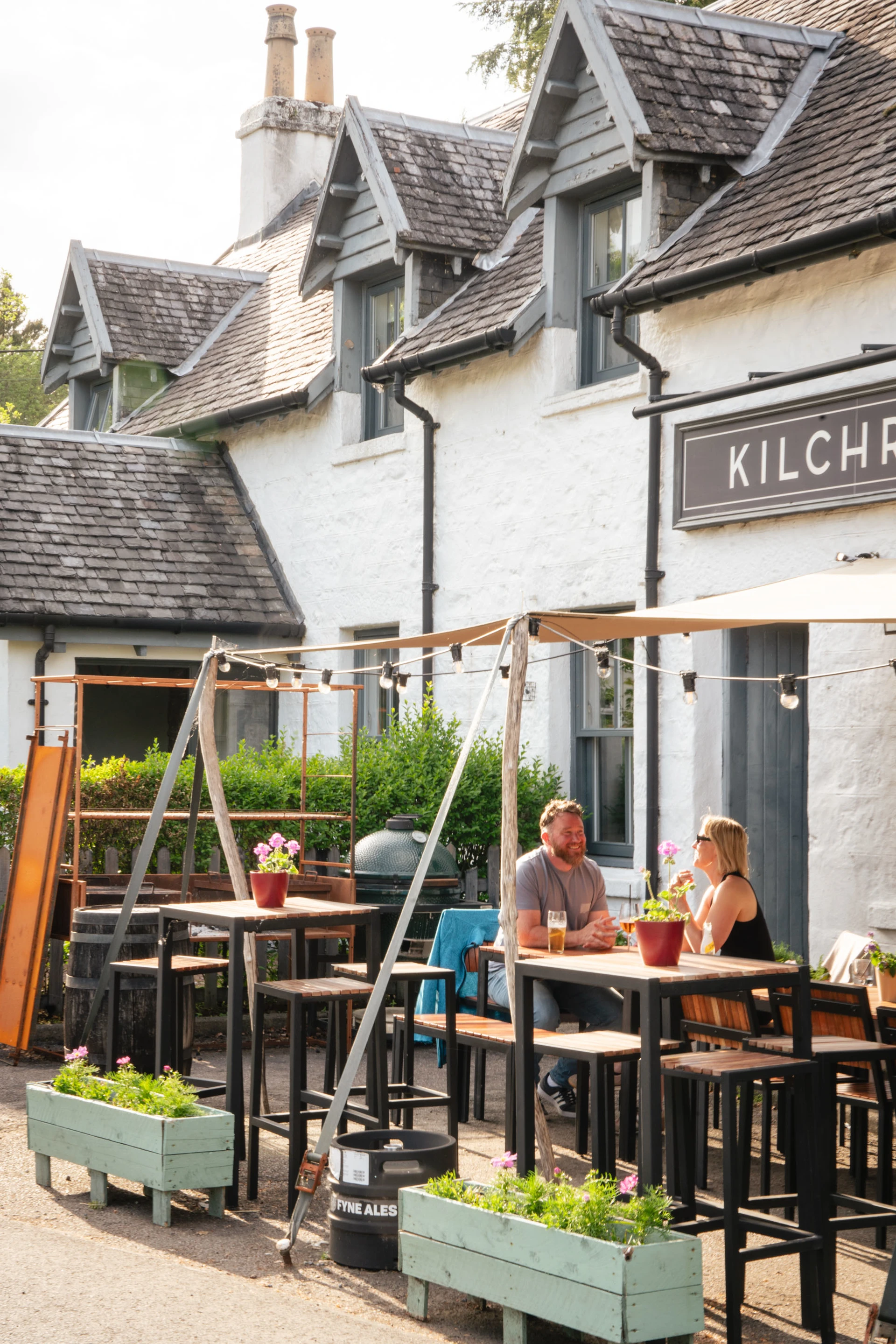 26-06_kilchrenan_inn_-_summer_-_web_optimised__c__hannah_goldsmith-8.jpg