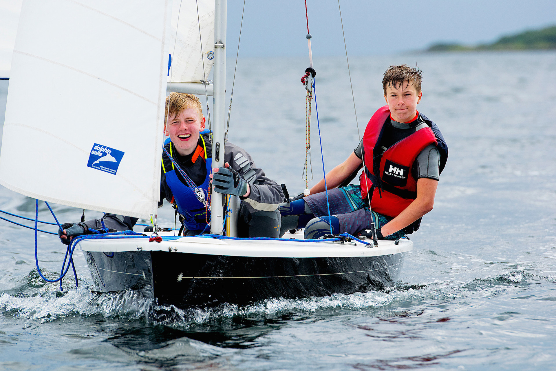 Background image - SAILING Tigh17 04 Small Copy