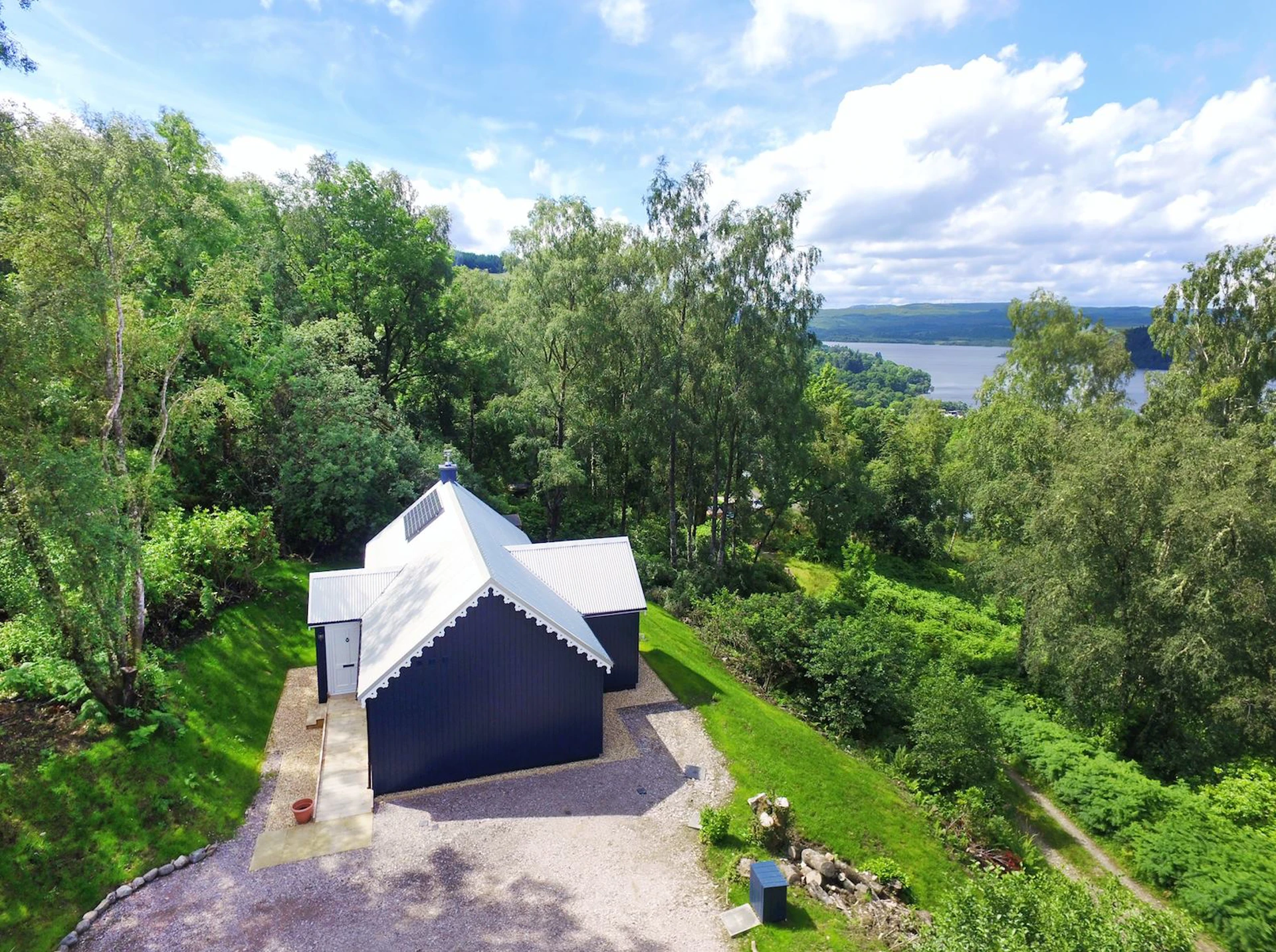 bluecottage_aerial.jpg