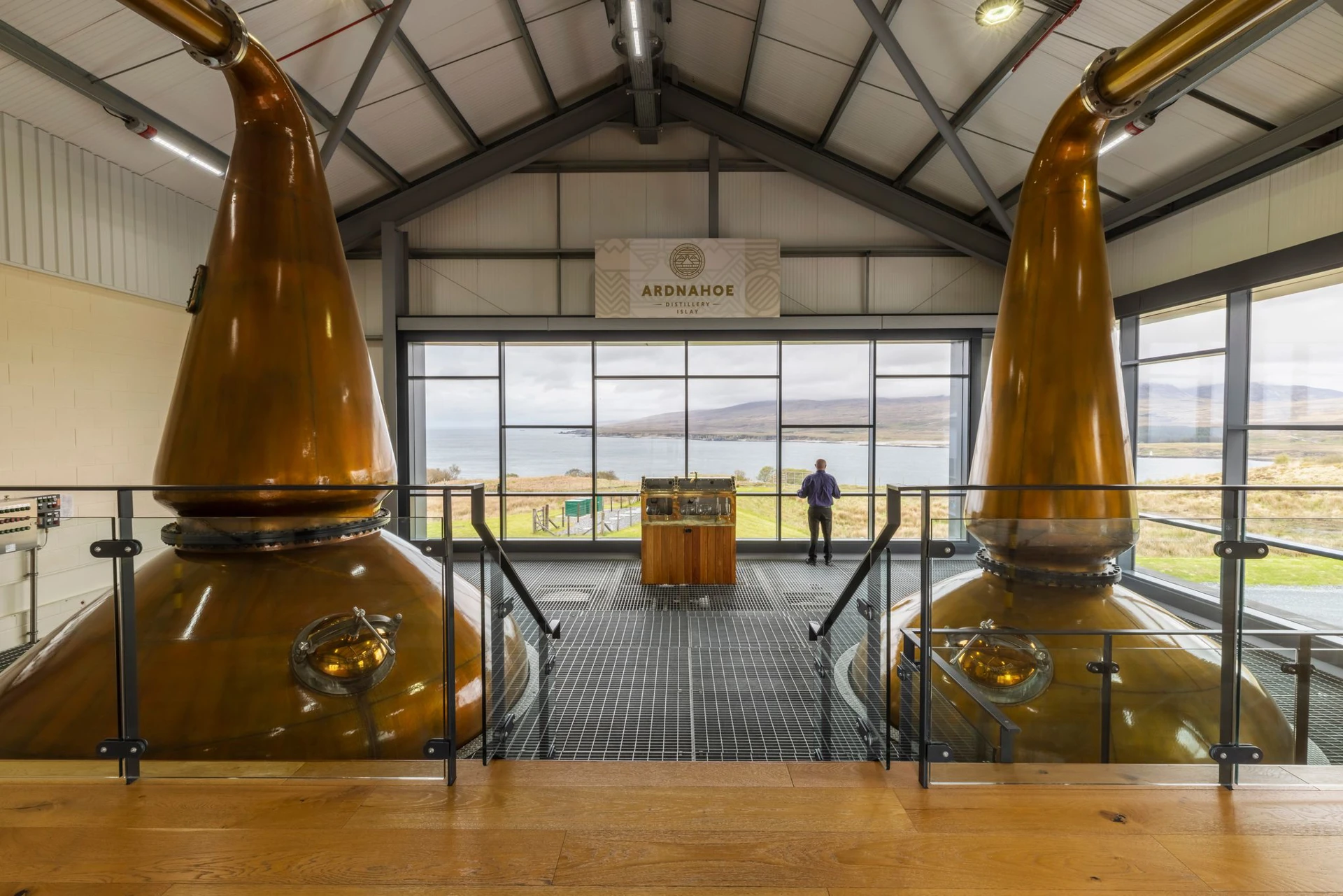 102983 The Ardnahoe Distillery Large